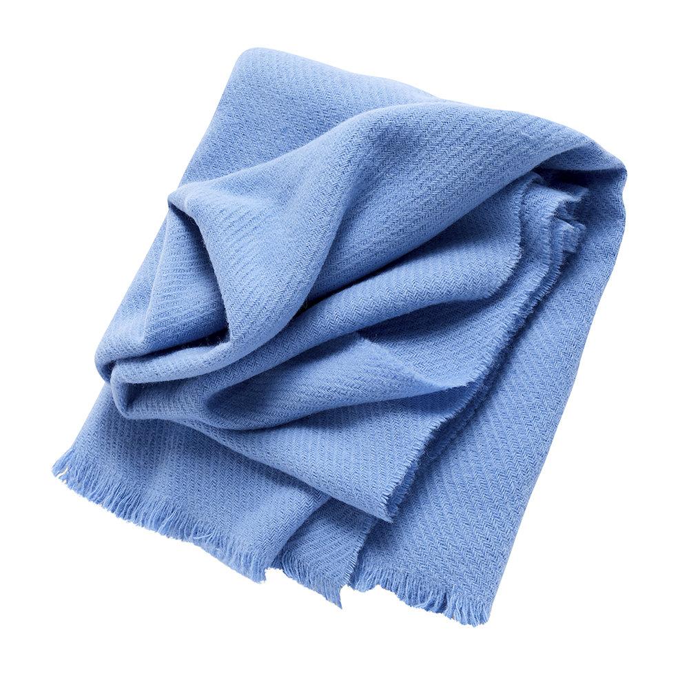 mono-blanket-sky-blue-955665