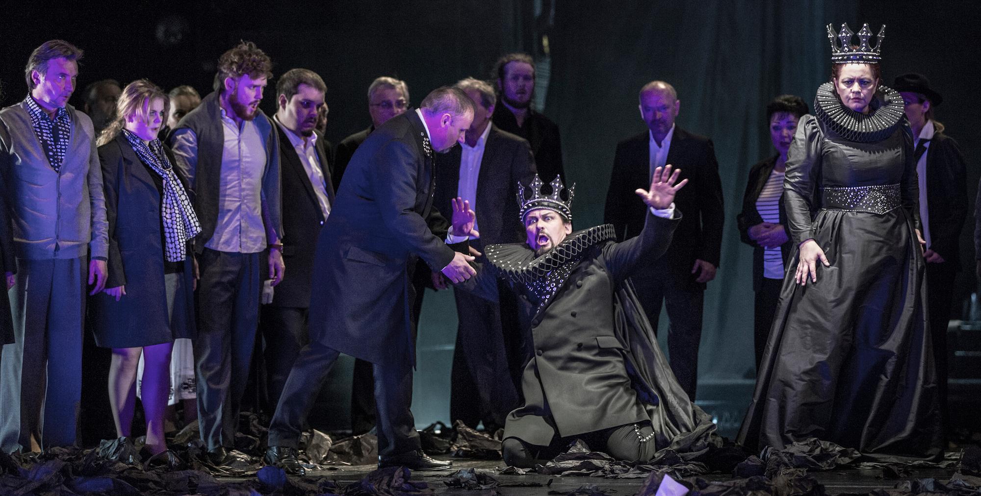 1572923307-macbeth-foto-patrik-boreck-14