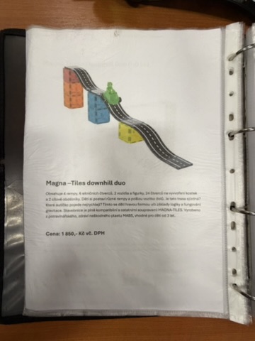 DA64BFF5-EF70-437D-8D37-0637864D2BCB 4 5005 c