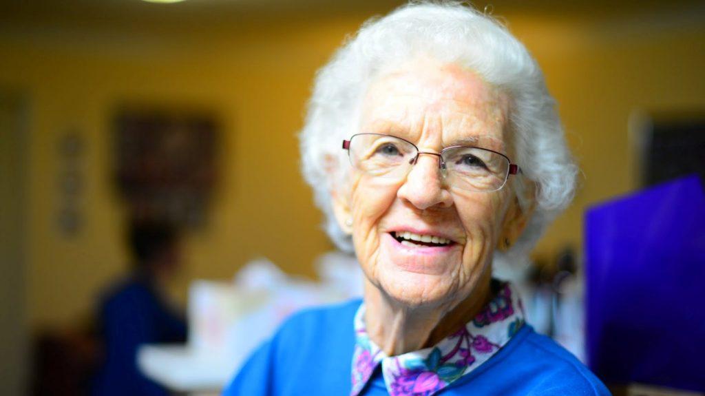 elderly-woman-smiling-1024x575