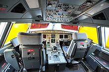 220px-13-08-06-Cockpit-d-alpa-a330-200