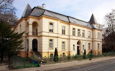 8cfc1ac79b296 fullsize