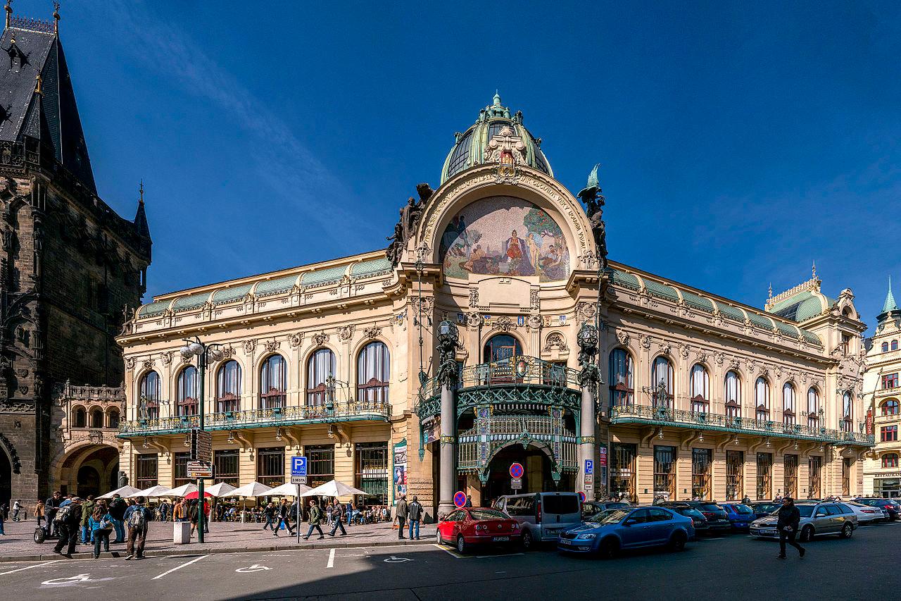 1280px-Jugendstil Prag Gemeindehaus 1