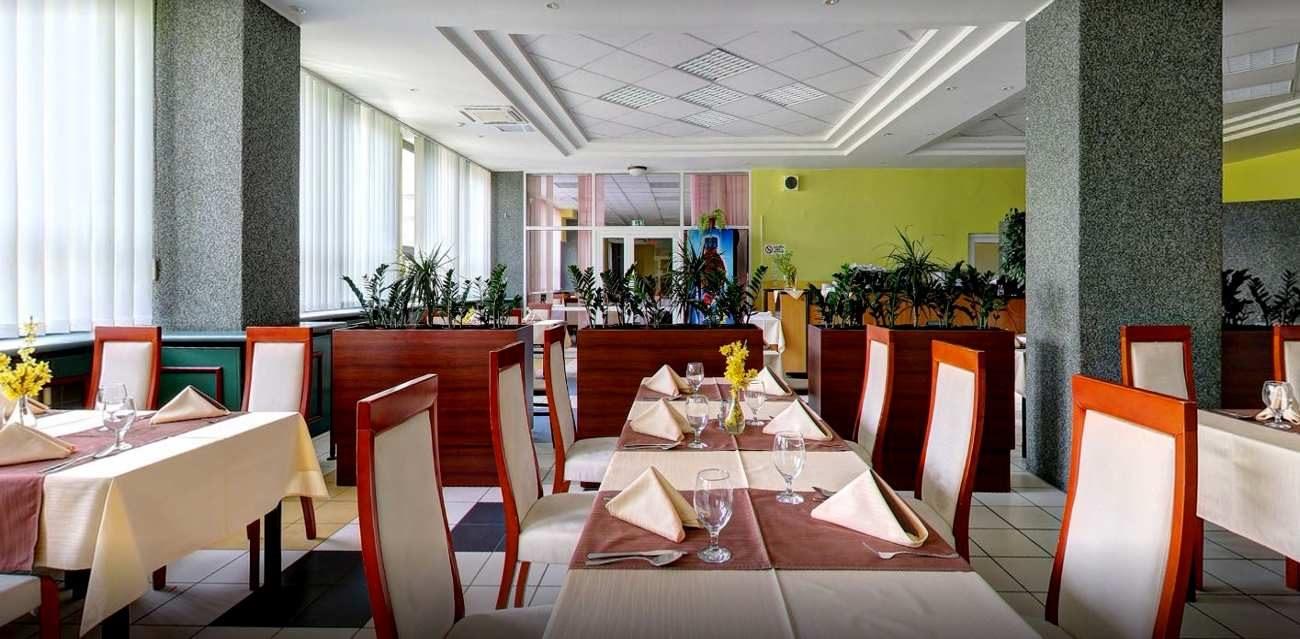 Slovakia-02-1300x639