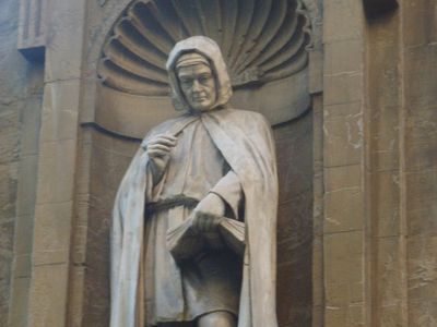 Giovanni-Villani-statue-Florence-Loggia-del-Mercato