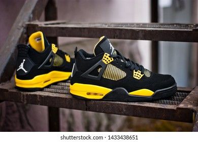 black-yellow-nike-air-jordan-260nw-1433438651