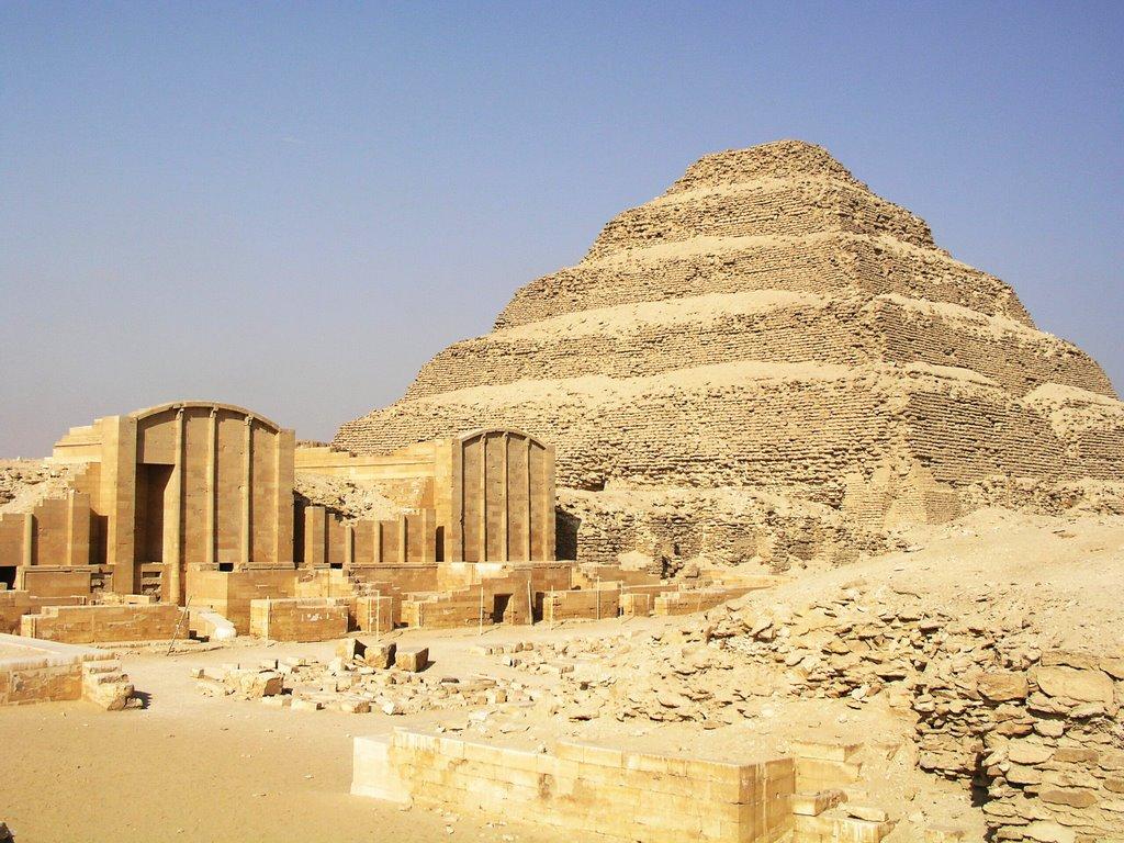 4 Džoserova pyramida u Sakkary