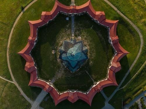 4b1514a2-526e-4273-aeb3-1fb80a63d9c8