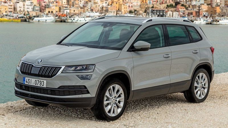 Skoda-Karoq-2018-recall-headrest-1