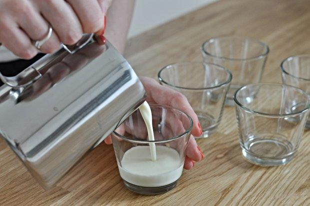 1130751 panna-cotta-s-jahodovo-malinovym-prelivem-2 image 620