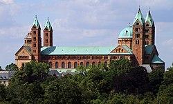 250px-Speyer-Dom-01-Suedseite vom Technikmuseum-gje
