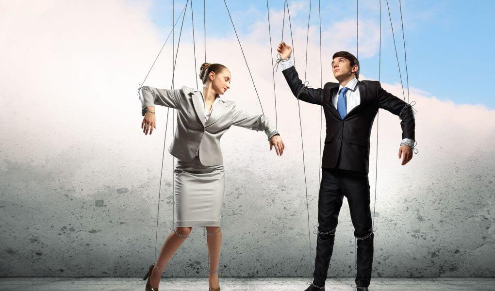 persona-influenciable-daniel-colombo