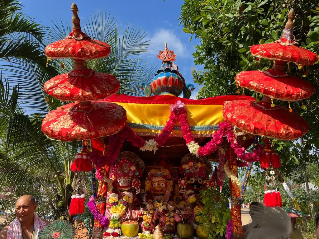 Tournée mondiale 2023 de CRÉER DES VILLAGES TELS VRINDAVANA - Indonésie